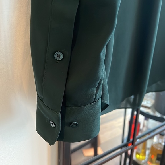 Emerald green button down with lace detail, size S, Babaton - Picture 6 of 8